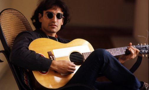 David Peel, Anti-Establishment Singer & John Lennon Friend, Dies at 73 | Billboard