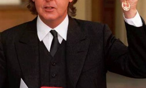 Paul McCartney made a ‘Companion of Honour’ by the Queen! – Beatles in London Blog