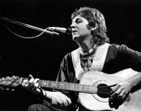 Paul McCartney Pens Letter Urging Texas Business to Provide Proper Care for Mistreated Dogs | Billboard