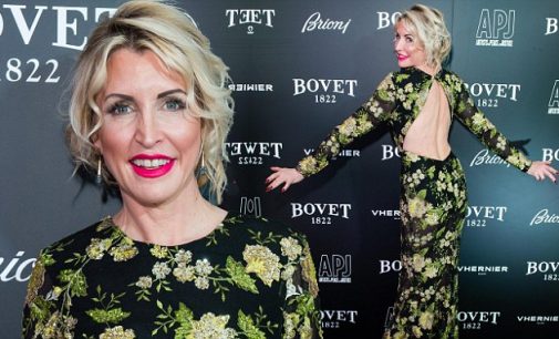 Heather Mills rolls back years in backless gown in London | Daily Mail Online