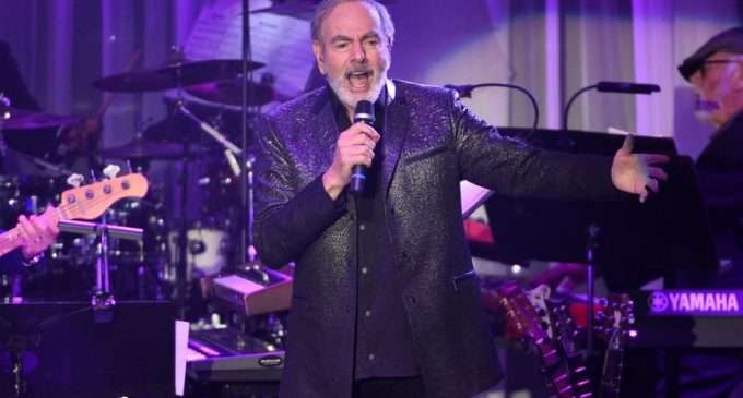 Neil Diamond Retires From Touring After Parkinson’s Diagnosis – The New York Times