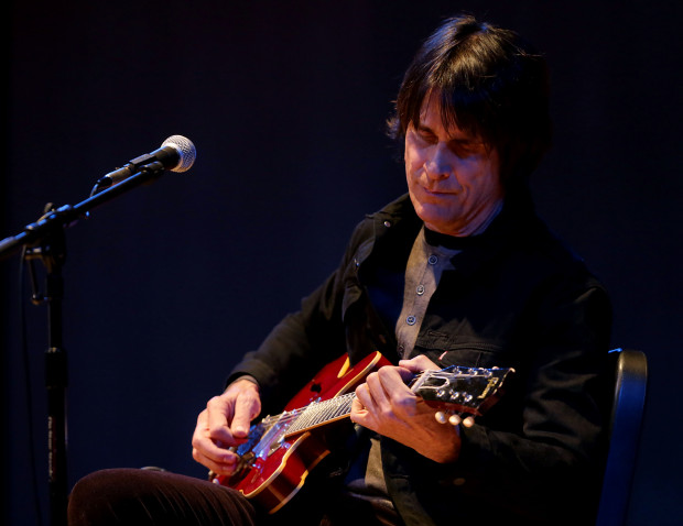 Paul McCartney’s guitarist shares his musical journey with Riverside students – Press Enterprise