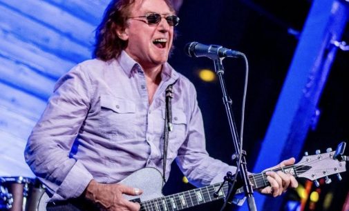 Denny Laine looks back on the Moodys, McCartney, and Britain’s music scene – The Boston Globe