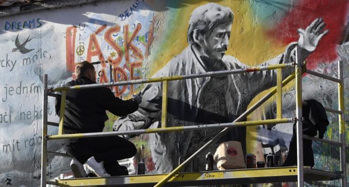 Prague’s Lennon Wall gets new face as 30 Years of Freedom celebrations slowly get underway | Radio Prague