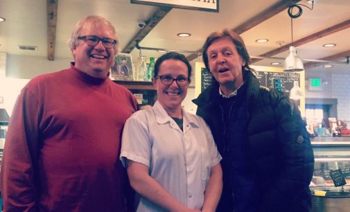 Paul McCartney dines at Vermont general store