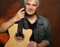 Ex-Wings guitarist Laurence Juber to release fourth album of instrumental Beatles covers in March – Music News – ABC News Radio