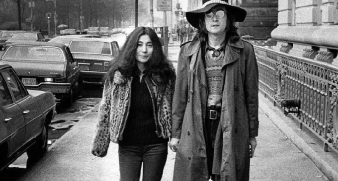 The Backstory Of The Beatles’ John Lennon’s Bed Photo With Yoko Ono Revealed – Metalhead Zone