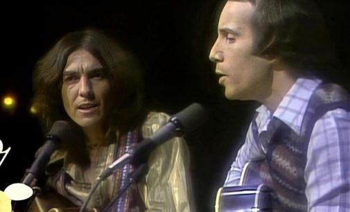 George Harrison and Simon duet Beatles ‘Here Comes The Sun’