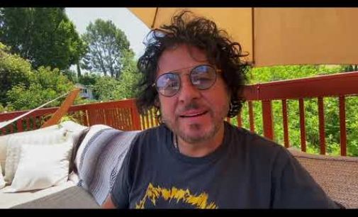 Steve Lukather and David Paich Chat Toto And New Projects On Apple Music Hits ‘80’s Radio With Huey Lewis « American Songwriter