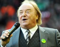 Liverpool FC anthem singer Gerry Marsden dies aged 78 – BBC News