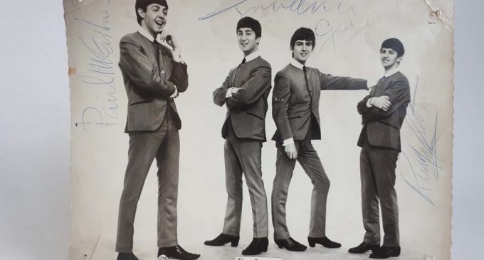 Signed photo of The Beatles to be sold at auction in Lichfield – Lichfield Live