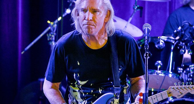 The Tragic Story Behind The Eagles Icon Joe Walsh’s ‘Song For Emma’ – Metalhead Zone