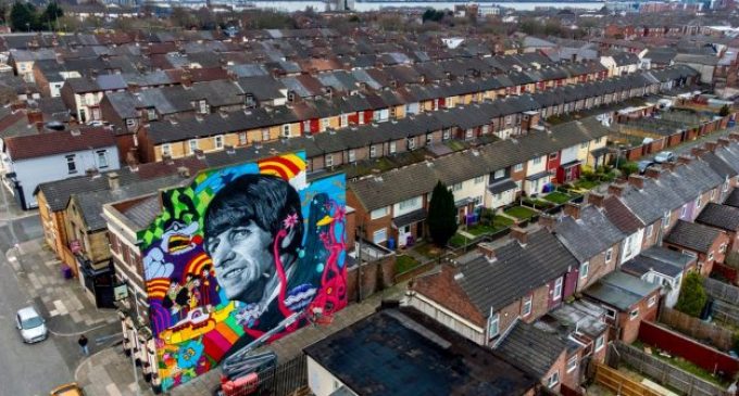 Meet the man behind the huge new mural of Ringo Starr – Liverpool artist John Culshaw | LiverpoolWorld