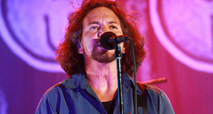 Eddie Vedder’s ‘Earthling’ debuts as the top-selling album in North America | KLBJ – Austin, TX