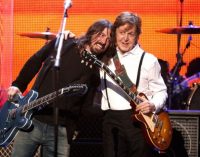 Meeting Paul McCartney was likened to a supernatural occurrence by Dave Grohl. – Techno Trenz