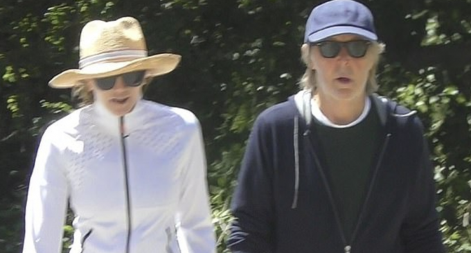 Sir Paul McCartney cuts a casual figure as heads for LA hike with wife Nancy Shevell | Daily Mail Online