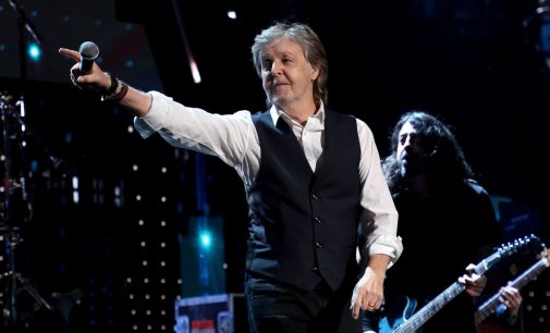 Paul McCartney signals support for Johnny Depp at concert | Arts and Entertainment | nny360.com