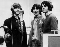 Another Star Assists Paul McCartney in Writing The Beatles’ “Yellow Submarine” According to John Lennon, another celebrity assisted Paul McCartney in writing the Beatles’ “Yellow Submarine.” – Techno Trenz