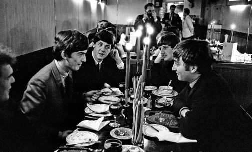 What John Lennon Did in a Restaurant When “Yesterday” by the Beatles was played for him – Techno Trenz