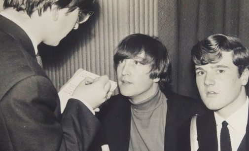 Beatles John Lennon 1964 Hull interview to be auctioned in Scarborough – BBC News