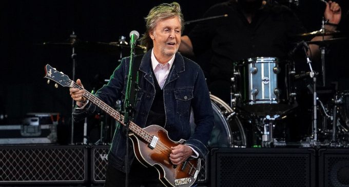 Review & setlist: Paul McCartney goes back — all the way back