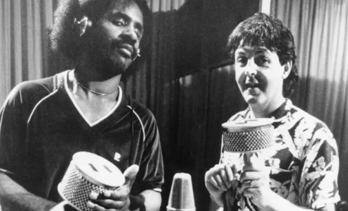 How Paul McCartney and Stevie Wonder came together for their iconic duet ‘Ebony and… – Smooth