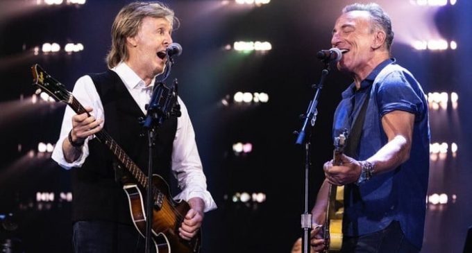 Paul McCartney and Bruce Springsteen extend their friends circle