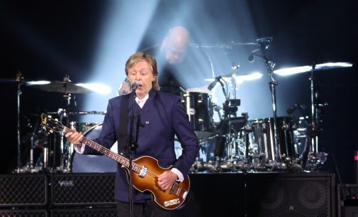 Unseen photos taken by Paul McCartney show Beatlemania  | Reuters