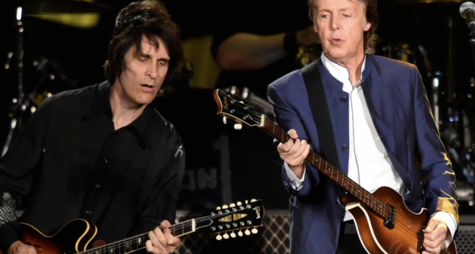 Meet Rusty Anderson, Paul McCartney’s Lead Guitarist Since 2001 – Rolling Stone