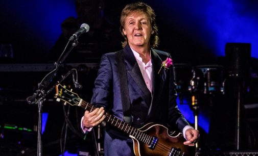 Beatles legend Paul McCartney spotted in Semaphore – Glam Adelaide