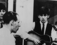 5 Subtly Brilliant Fab Four Guitar Parts from George Harrison