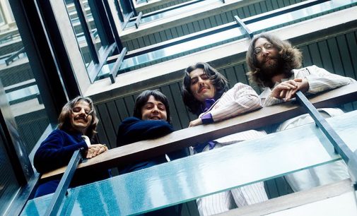 The Story Behind The Beatles Red And Blue Albums: “The idea was to show their evolution”