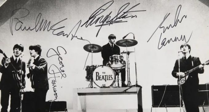 Signed Beatles photo sells for staggering price at auction – Liverpool Echo