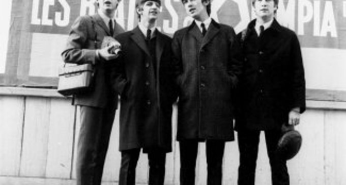 17 January, 1964 – I Want To Hold Your Hand Reaches No.1 in the USA Cashbox chart | The Beatles