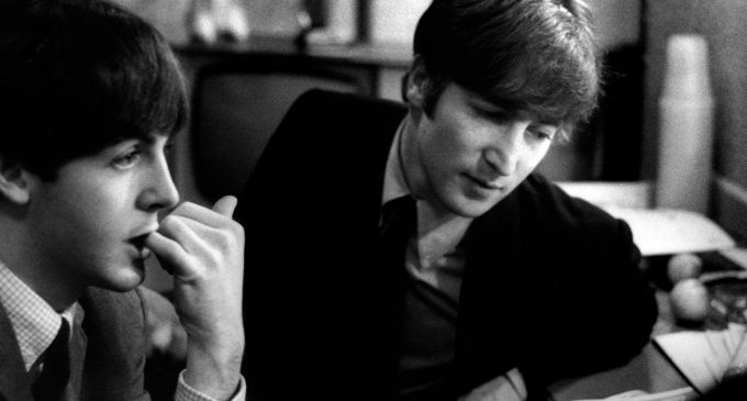 “I’m Not Interested”: The Beatles Song That Highlighted John Lennon and Paul McCartney’s Differing Songwriting Approaches – American Songwriter