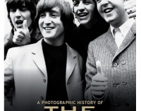 A Photographic History of the Beatles (A Photo History)