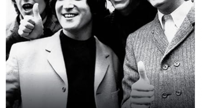 A Photographic History of the Beatles (A Photo History)