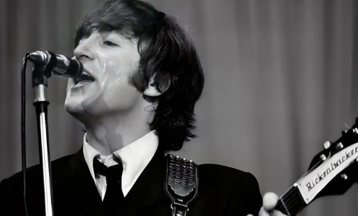 John Lennon’s Close Friend Recalls His “Insane Jealousy” Over Paul McCartney in the Post-Beatles Years – American Songwriter