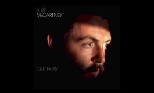 5 Tidbits You Might Not Know About Paul McCartney’s 1982 Album ‘Tug Of War’ – American Songwriter
