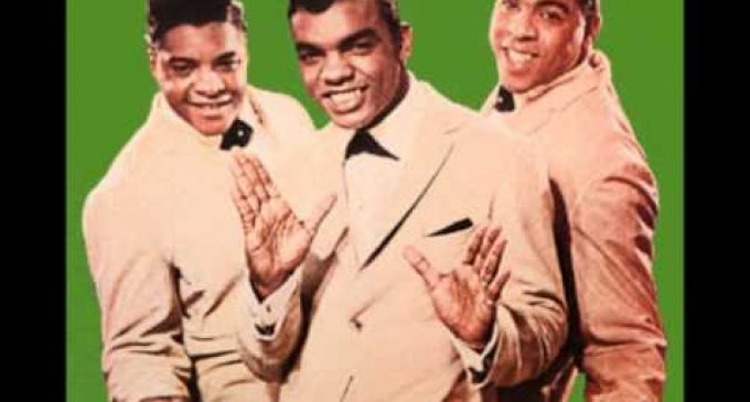 The Underrated Music Man Who Helped Write One of The Beatles’ Biggest Hits and Launched the Careers of Two Giants – American Songwriter