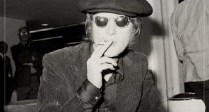 How This 1982 Deep Cut Channeled John Lennon and Eerily Reflected His Death – American Songwriter