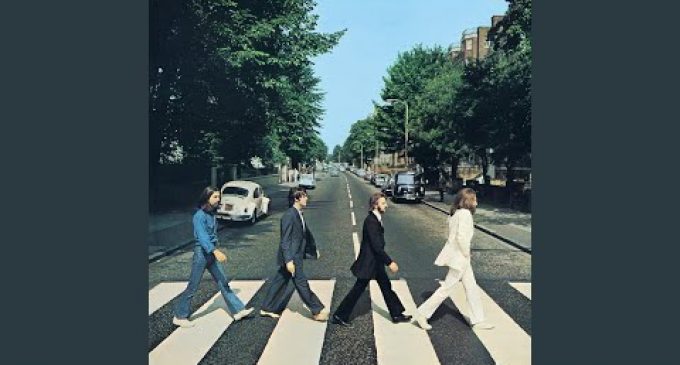 4 Songs From the Late 60s That Feel Like Lounging in the Sunshine – American Songwriter