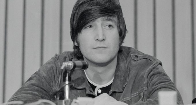 “You Can’t Say That”: Industry Legend Recalls Being Blown Away by This John Lennon Confession – American Songwriter